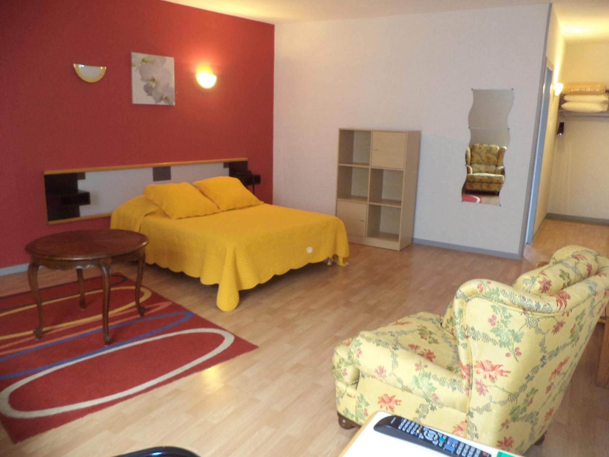 Au Logis Des Ours Belfort Nord Offemont Экстерьер фото